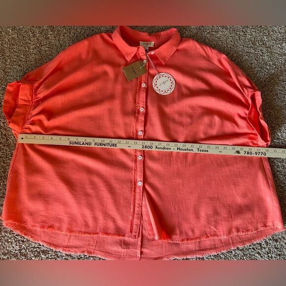 Angee Oversized Collared Blouse in Coral Size Small - Picture 11 of 12